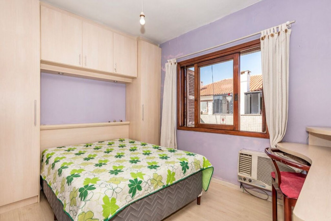 Imagem Imóvel com 3 Quartos à Venda, 157 m² em Jardim Itu - Porto Alegre Imagem Imóvel com 3 Quartos à Venda, 157 m² em Jardim Itu - Porto Alegre