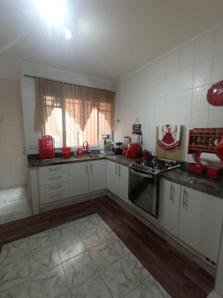 Casa com 3 Quartos à Venda, 160 m²