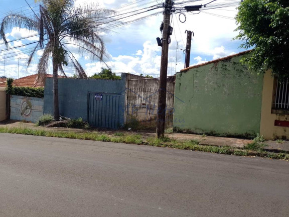 Terreno à Venda, 835 m² em Centro - Pirassununga