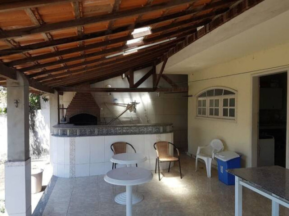 Imagem Casa com 3 Quartos à Venda, 330 m² em Mutua - São Gonçalo