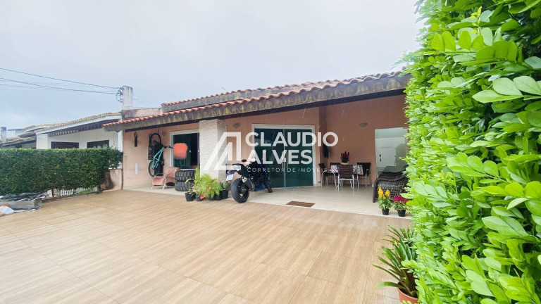 Imagem Casa de Condomínio com 3 Quartos à Venda, 200 m² em Santa Mônica Ii - Feira De Santana