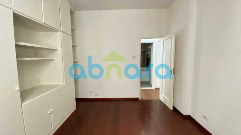Imagem Apartamento com 3 Quartos à Venda, 110 m² em Copacabana - Rio De Janeiro Imagem Apartamento com 3 Quartos à Venda, 110 m² em Copacabana - Rio De Janeiro