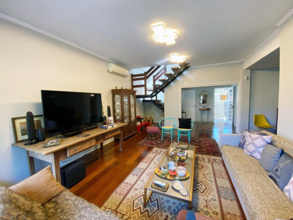 Imagem Casa com 3 Quartos à Venda,  em Teresópolis - Porto Alegre