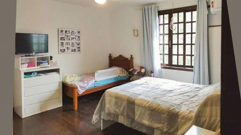 Imagem Casa com 3 Quartos à Venda, 405 m² em Itaipu - Niterói