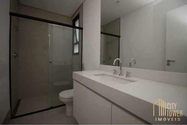 Imagem Casa com 3 Quartos à Venda, 318 m² em Jardim Paulista - São Paulo Imagem Casa com 3 Quartos à Venda, 318 m² em Jardim Paulista - São Paulo