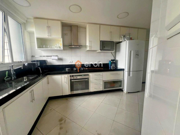 Imagem Apartamento com 3 Quartos à Venda, 122 m²