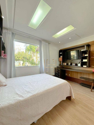 Imagem Casa com 4 Quartos à Venda, 358 m² em Morada De Laranjeiras - Serra Imagem Casa com 4 Quartos à Venda, 358 m² em Morada De Laranjeiras - Serra