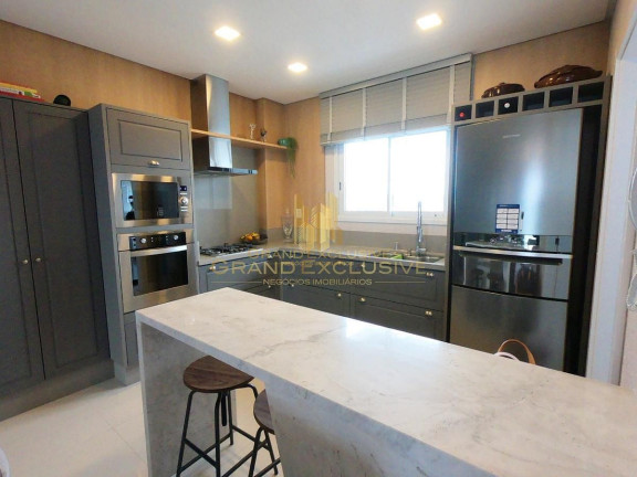Imagem Apartamento com 3 Quartos à Venda, 133 m² em Centro - Balneário Camboriú Imagem Apartamento com 3 Quartos à Venda, 133 m² em Centro - Balneário Camboriú