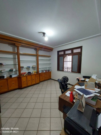 Imagem Casa com 4 Quartos à Venda, 310 m² em Atalaia - Aracaju Imagem Casa com 4 Quartos à Venda, 310 m² em Atalaia - Aracaju