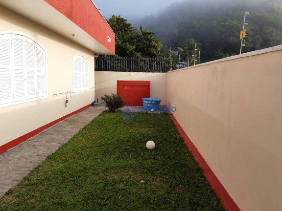 Imagem Sobrado com 3 Quartos à Venda, 214 m² em Centro - Penha Imagem Sobrado com 3 Quartos à Venda, 214 m² em Centro - Penha