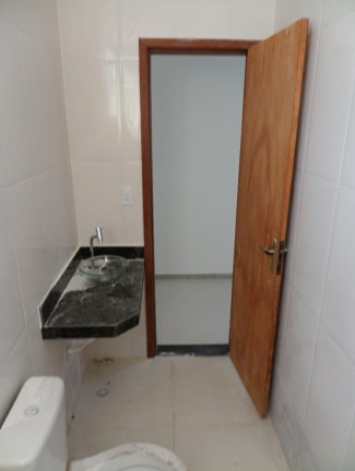 Imagem Casa com 2 Quartos à Venda, 150 m² Imagem Casa com 2 Quartos à Venda, 150 m²