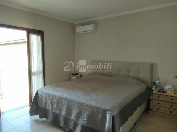 Imagem Casa com 4 Quartos à Venda, 357 m² em Terras Do Madeira - Carapicuíba Imagem Casa com 4 Quartos à Venda, 357 m² em Terras Do Madeira - Carapicuíba