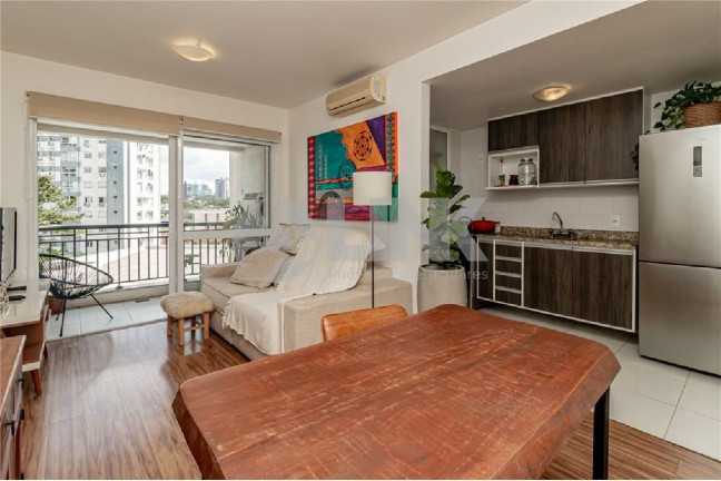 Apartamento com 2 Quartos à Venda, 68 m² em Passo Da Areia - Porto Alegre