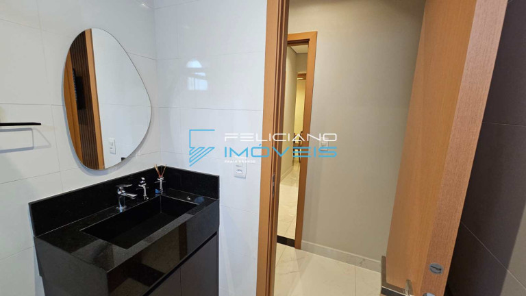 Imagem Apartamento com 3 Quartos à Venda, 133 m² em Canto Do Forte - Praia Grande Imagem Apartamento com 3 Quartos à Venda, 133 m² em Canto Do Forte - Praia Grande