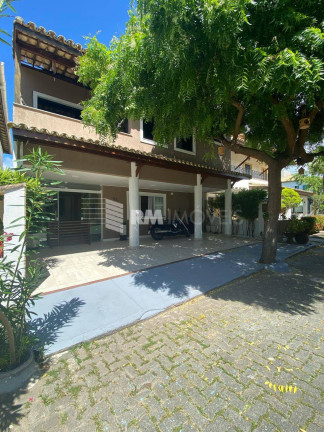 Casa com 5 Quartos à Venda,  em Stella Maris - Salvador