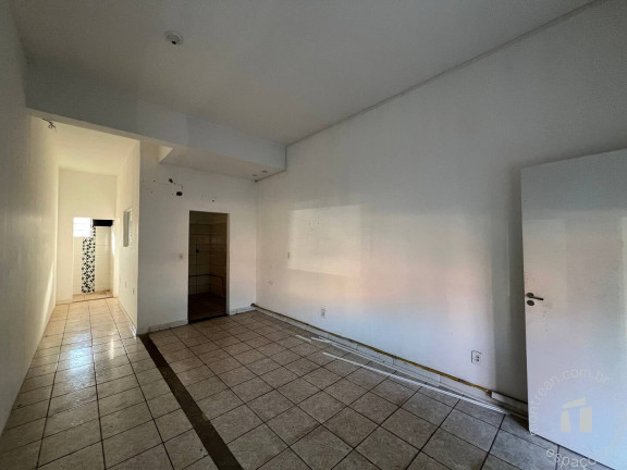 Sala Comercial à Venda, 70 m² em Vila São Lúcio - Botucatu