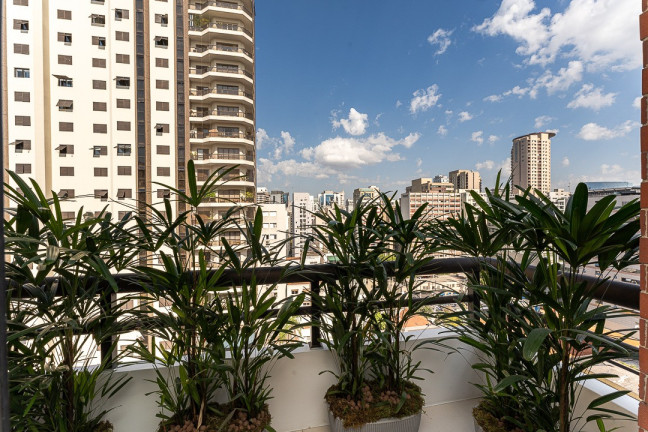 Imagem Apartamento com 2 Quartos à Venda, 143 m² em Itaim Bibi - São Paulo