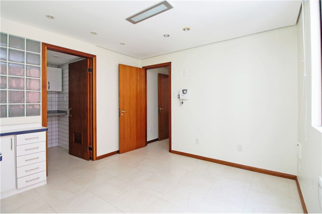 Imagem Sala Comercial à Venda, 35 m² em Rio Branco - Porto Alegre Imagem Sala Comercial à Venda, 35 m² em Rio Branco - Porto Alegre