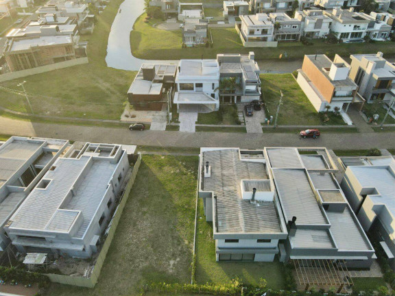 Imagem Casa à Venda, 210 m² em Capão Da Canoa Imagem Casa à Venda, 210 m² em Capão Da Canoa