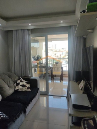 Apartamento com 2 Quartos à Venda ou Locação, 65 m² em Santana - São Paulo