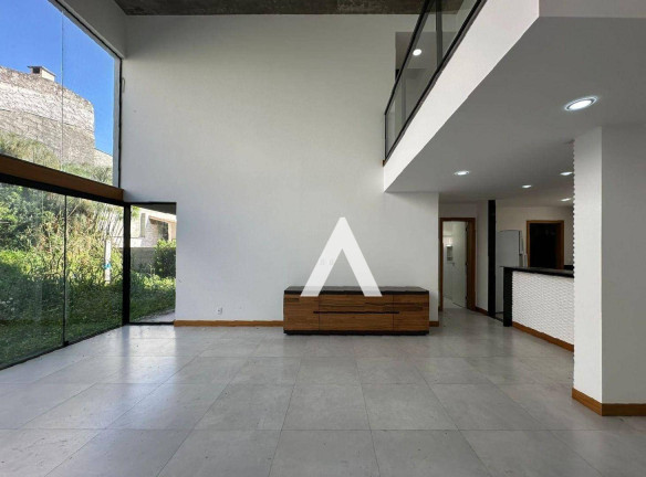 Imagem Casa com 4 Quartos à Venda, 200 m² em Vargem Grande - Teresópolis