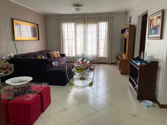 Imagem Casa com 4 Quartos à Venda, 275 m² em Nossa Senhora De Fátima - Santa Maria Imagem Casa com 4 Quartos à Venda, 275 m² em Nossa Senhora De Fátima - Santa Maria