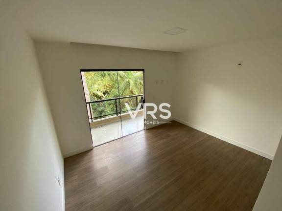 Imagem Casa com 4 Quartos à Venda, 215 m² em Vargem Grande - Teresópolis Imagem Casa com 4 Quartos à Venda, 215 m² em Vargem Grande - Teresópolis