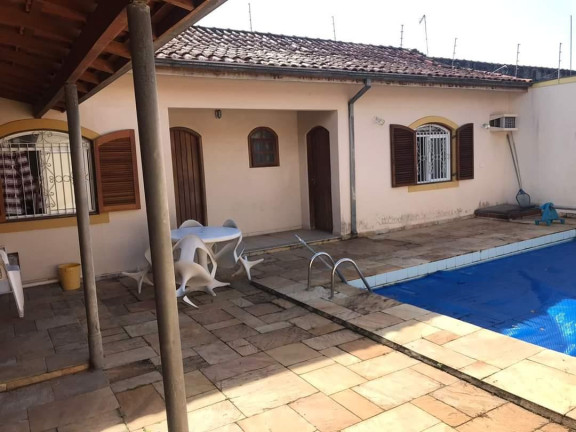 Imagem Casa com 5 Quartos à Venda,  em Caiçara - Praia Grande