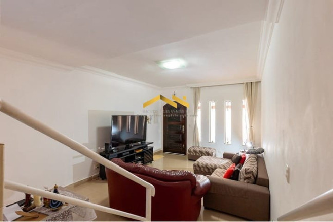 Casa com 3 Quartos à Venda, 180 m² em Vila Gumercindo - São Paulo