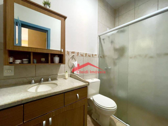 Imagem Casa com 3 Quartos à Venda, 200 m² em América - Joinville