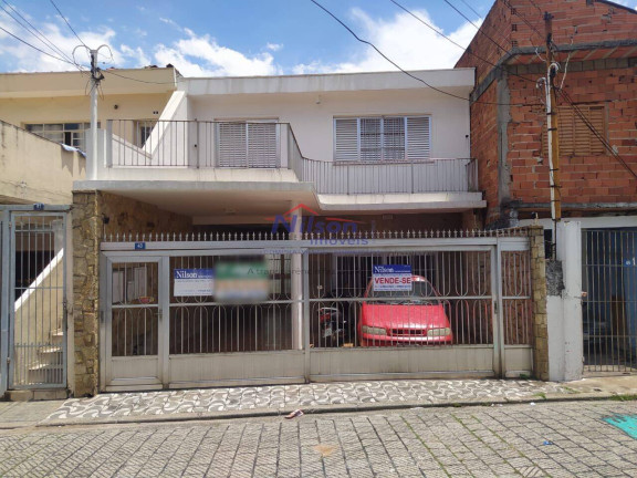 Casa com 4 Quartos à Venda,  em Guarulhos