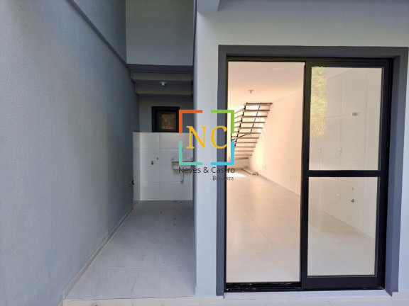 Sobrado com 2 Quartos à Venda, 85 m² em Serraria - São José