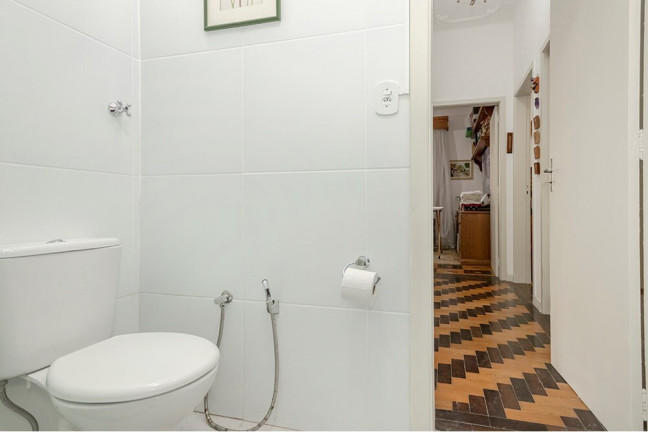 Imagem Apartamento com 2 Quartos à Venda, 76 m² em Menino Deus - Porto Alegre Imagem Apartamento com 2 Quartos à Venda, 76 m² em Menino Deus - Porto Alegre