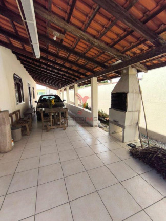 Imagem Casa com 3 Quartos à Venda, 171 m² em Centro - Penha Imagem Casa com 3 Quartos à Venda, 171 m² em Centro - Penha