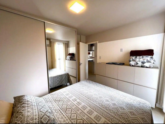 Imagem Apartamento com 2 Quartos à Venda, 60 m² em Centro - Florianópolis