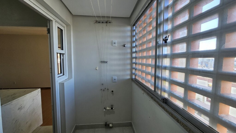 Imagem Imóvel com 2 Quartos à Venda, em Passo Da Areia - Porto Alegre Imagem Imóvel com 2 Quartos à Venda, em Passo Da Areia - Porto Alegre