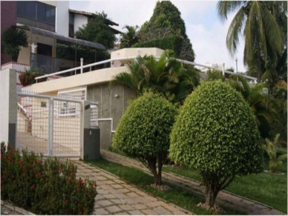 Imagem Casa com 5 Quartos à Venda, 600 m² em Piatã - Salvador Imagem Casa com 5 Quartos à Venda, 600 m² em Piatã - Salvador