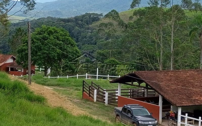Imagem Imóvel com 3 Quartos à Venda, 200 m² em Zona Norte - São José Dos Campos Imagem Imóvel com 3 Quartos à Venda, 200 m² em Zona Norte - São José Dos Campos