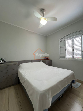 Imagem Casa com 3 Quartos à Venda, 220 m² em Jardim Bandeirantes - Mogi Guaçu Imagem Casa com 3 Quartos à Venda, 220 m² em Jardim Bandeirantes - Mogi Guaçu