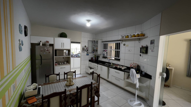 Imagem Casa com 3 Quartos à Venda, 335 m² em Centro - Barra Velha Imagem Casa com 3 Quartos à Venda, 335 m² em Centro - Barra Velha