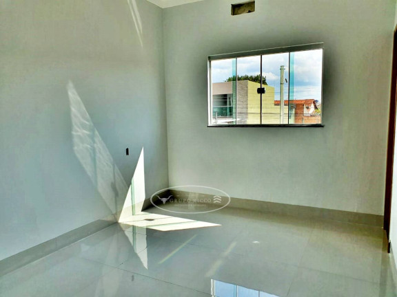 Imagem Casa com 3 Quartos à Venda, 122 m² em Moinho Dos Ventos - Goiânia Imagem Casa com 3 Quartos à Venda, 122 m² em Moinho Dos Ventos - Goiânia