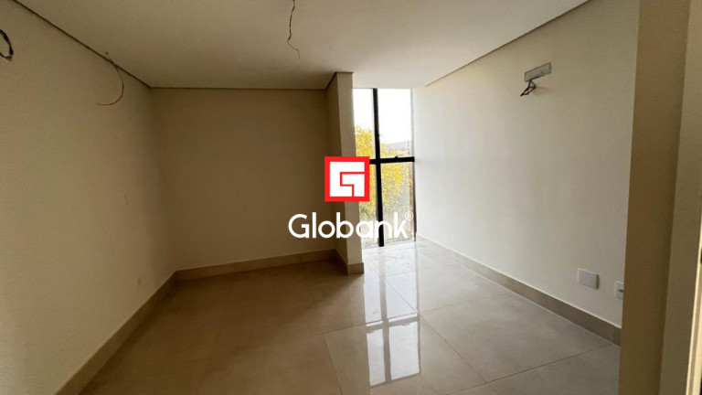 Imagem Imóvel com 3 Quartos à Venda, 260 m² em Jardim Panorama - Montes Claros Imagem Imóvel com 3 Quartos à Venda, 260 m² em Jardim Panorama - Montes Claros
