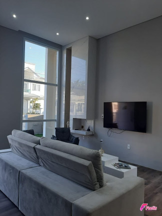 Imagem Casa com 3 Quartos à Venda, 187 m² em Pedra Branca - Palhoça Imagem Casa com 3 Quartos à Venda, 187 m² em Pedra Branca - Palhoça