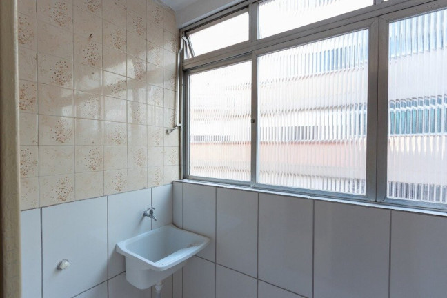 Imagem Imóvel com 2 Quartos à Venda, em Cristal - Porto Alegre Imagem Imóvel com 2 Quartos à Venda, em Cristal - Porto Alegre