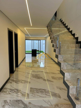 Imagem Imóvel com 4 Quartos à Venda, 177 m² em Maraponga - Fortaleza Imagem Imóvel com 4 Quartos à Venda, 177 m² em Maraponga - Fortaleza