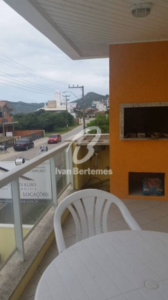 Imagem Apartamento com 3 Quartos para Temporada,  em Mariscal - Bombinhas