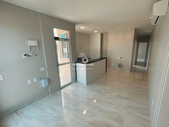 Imagem Casa com 2 Quartos à Venda, 66 m²