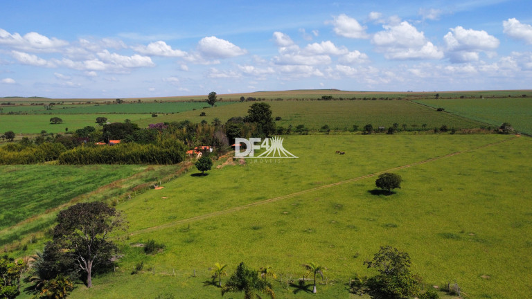 Imagem Imóvel com 16 Quartos à Venda, 4.400 m² em Planaltina - Brasília Imagem Imóvel com 16 Quartos à Venda, 4.400 m² em Planaltina - Brasília