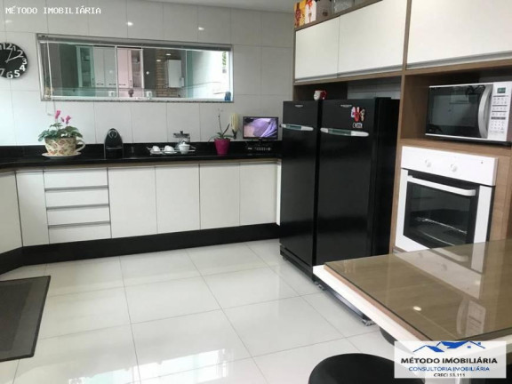 Imagem Casa com 3 Quartos à Venda, 300 m² em Jardim - Santo André