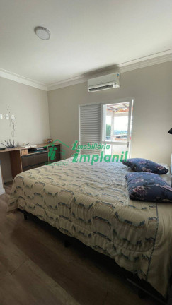Imagem Casa com 3 Quartos à Venda, 580 m² em Chácaras Aracary - Várzea Paulista